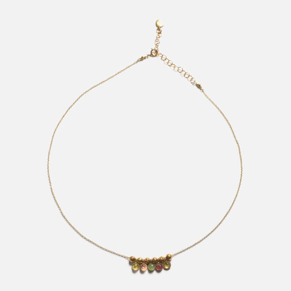 Collier composé de cabochons dentelés avec une Améthyste verte, un Quartz fraise & citron et une Tourmaline rose & verte.